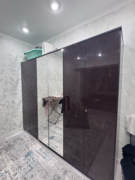 Мебель шкаф для дома