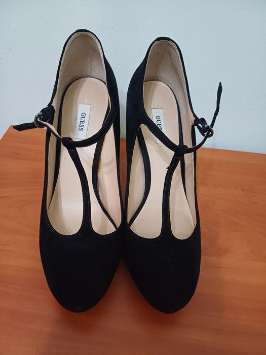 Дамски.     обувки