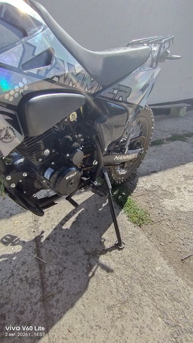 Продам эндуро мотоцикл 250 кубов пробег 2000 км