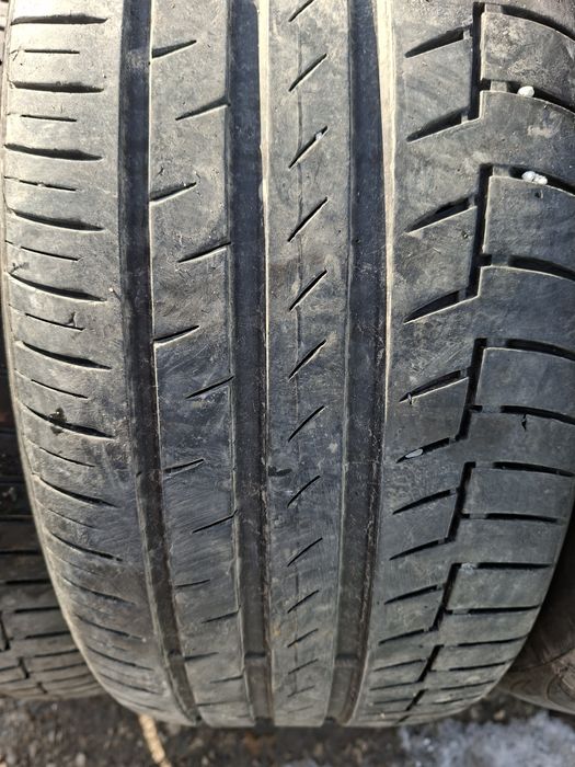 Продам шины. 235/45/18 континенталь