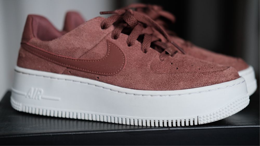 Nike W AF1 Sage Low Sepia Red