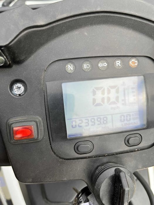 ATV -Motociclu-întreținut impecabil