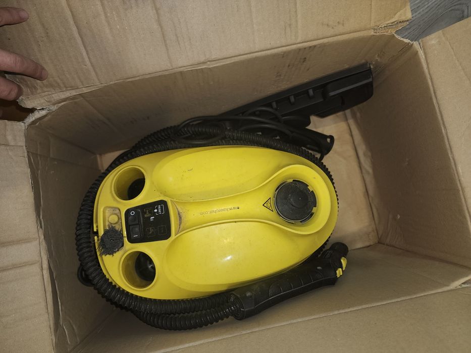 Продаётся пароочиститель Karcher