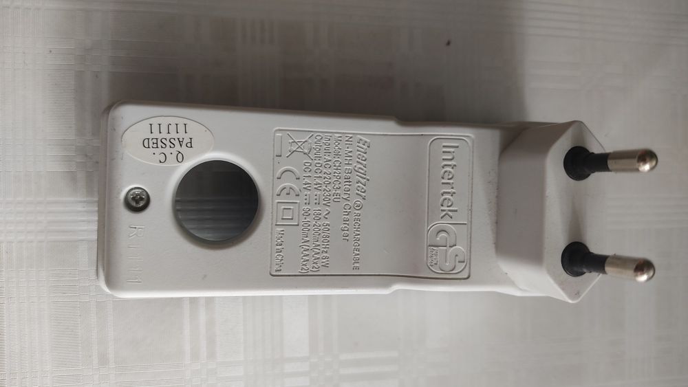 Încărcător baterii Energizer