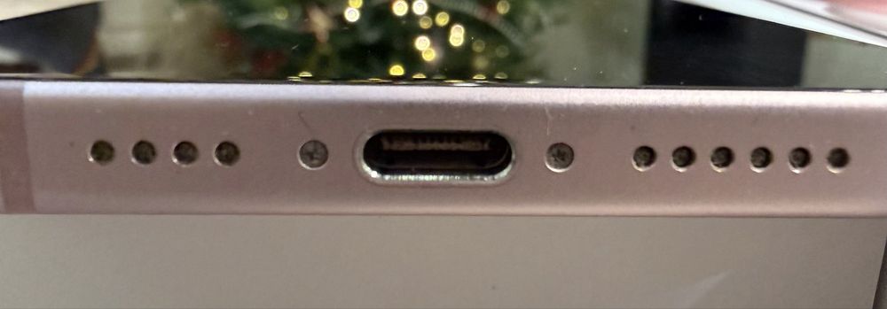 iPhone 15 plus. Продам срочно.