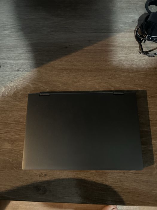 Продам мак бук новый за 180000