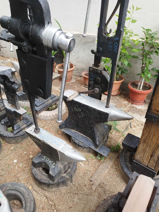 Nicovala originala mare de fierărie decorațiune.