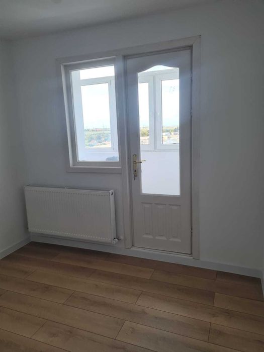 Vând apartament 3 camere decomandat in Tecuci