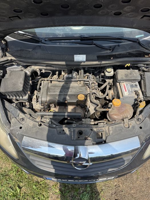 Opel corsa 1.2 benzina stare foarte buna !