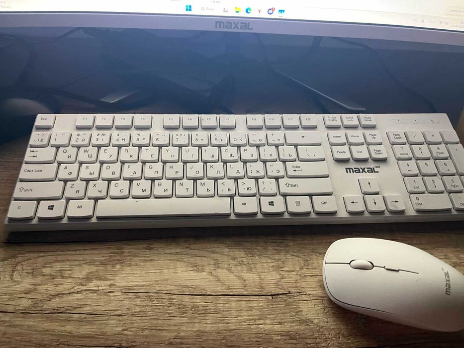 продается моноблок maxal