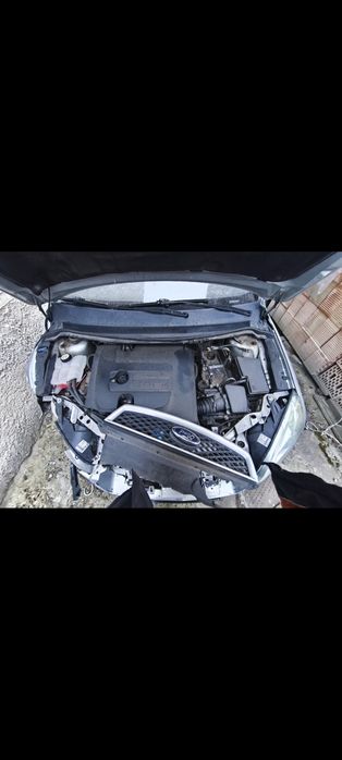 Vând Ford Focus mk2 2005 1.6tdci avariat