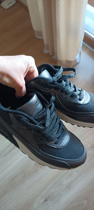 Маратонки нови 40 номер