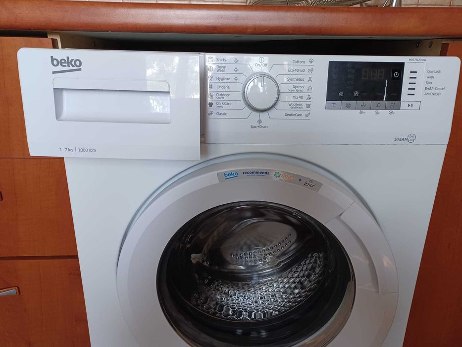 Mașină de spălat Beko WUE7512XWW, 7kg, 1000rpm, SteamCure – 5 ani vechime, funcțională