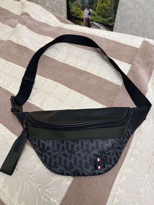 Сумка банан Tommy Hilfiger