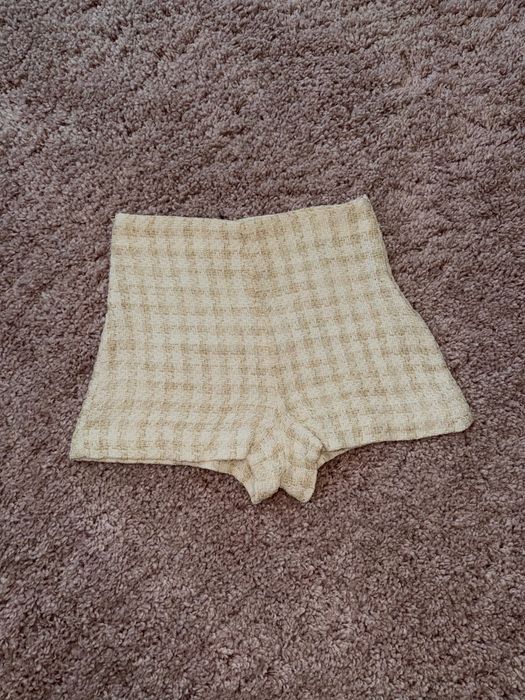 Pantaloni scurti Zara