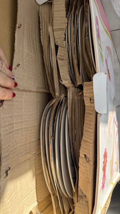 Порселанов сервиз чинийки