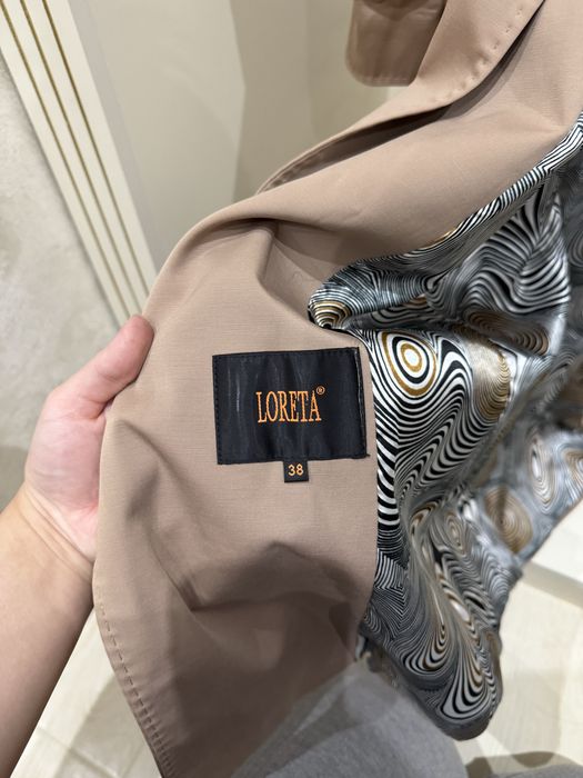 Тренч бренда Loreta