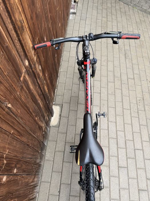 Kross bicicleta rosu