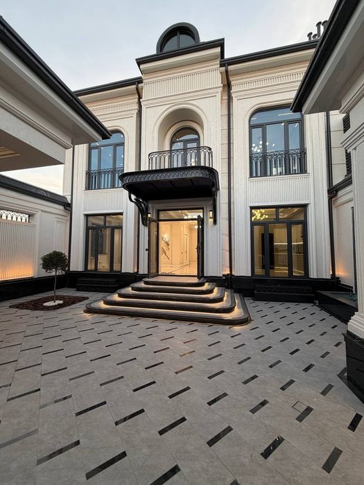 Продается дом на махалле Зенит, 2,5 соток, 6 комнат