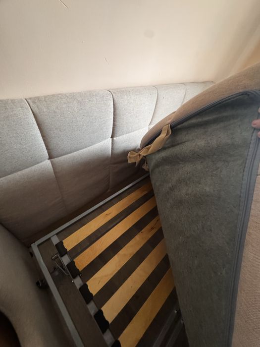 Диван трехместный