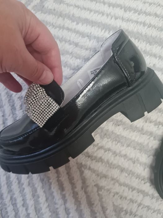 Туфли, лоферы лакированные