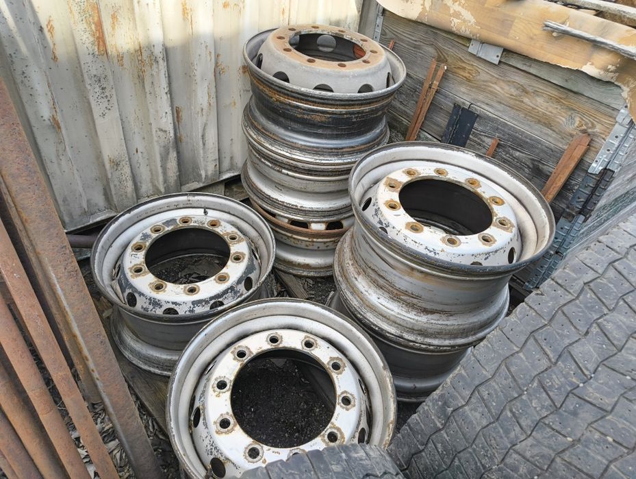 Джанти за камион 4бр 9/22.5" и 4бр 11.75/22.5"