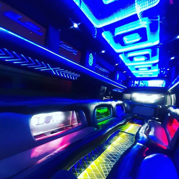 Автопрокат лимузин с водителем