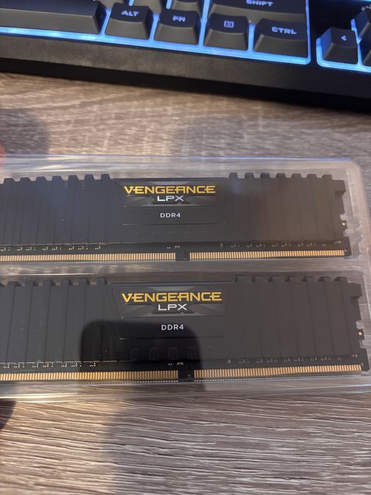Corsair vengeance lpx 16GB 2 x 8 3200mhz ram xmp