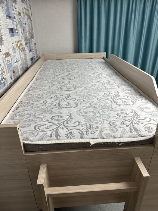 Двухярусный кровать детская