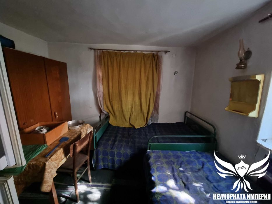 Продавам многостаен РЗП135кв с два гаража в Асеновград,кв.Долни Воден