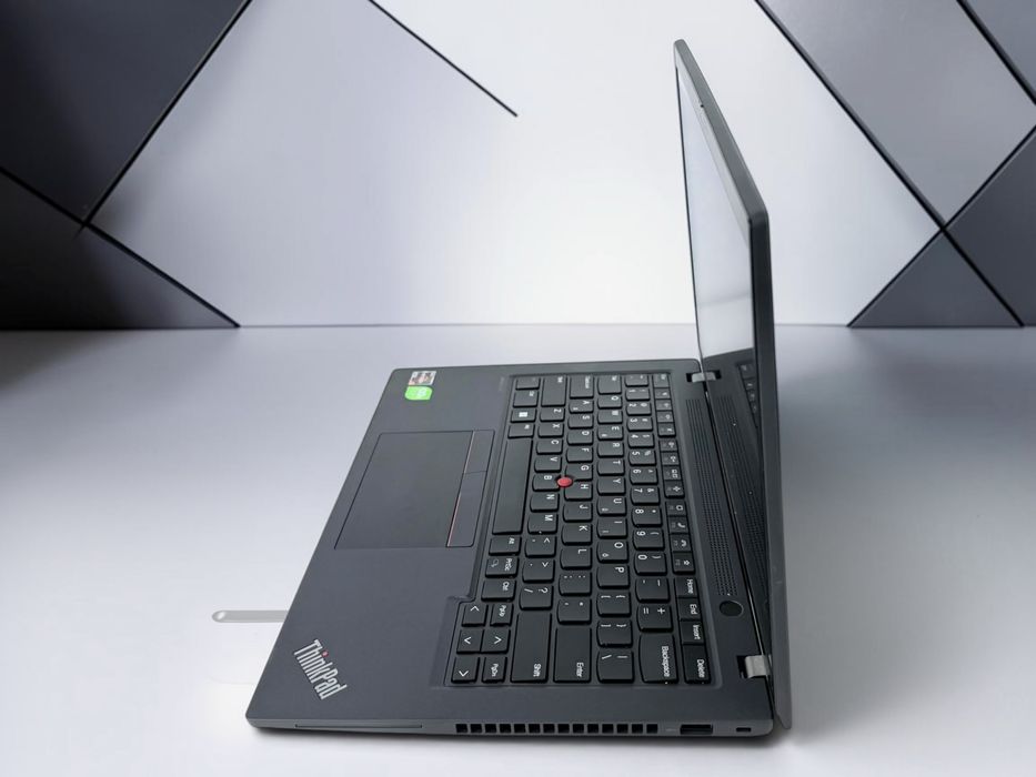 Lenovo ThinkPad T14 Gen 4 WUXGA Ryzen 5 Pro 32GB RAM 512GB SSD Перфектен! Гаранция!