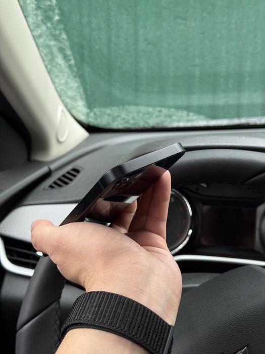 iPhone 13 128 GB Midnight Срочно