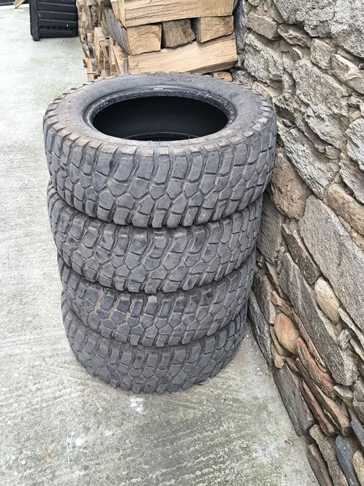 Гуми   215/65/16