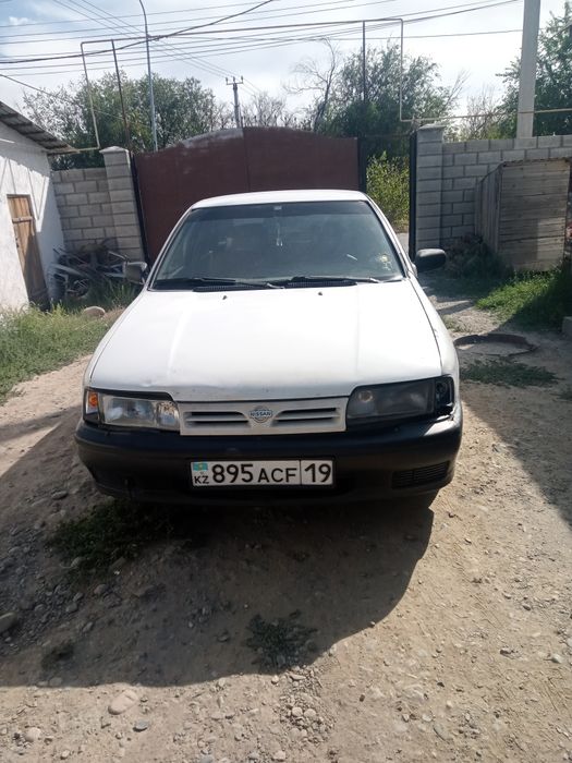 Ниссан примера хэтчбек