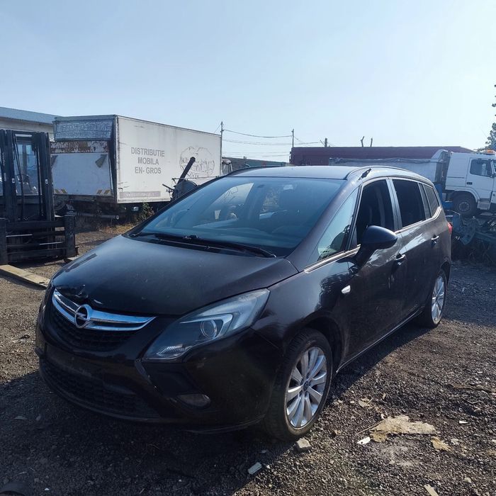 Dezmembrari Opel ZAFIRA C (2011-) 2.0 CDTI Motorina