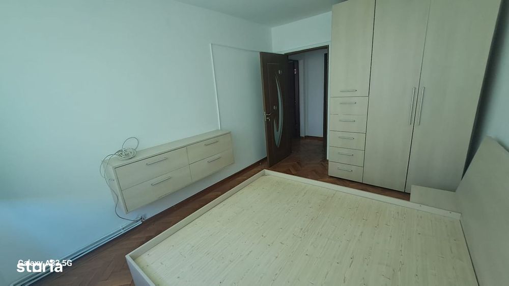 Apartament 2 camere, cu balcon,Mihai Viteazu