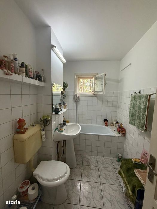 MT238 Apartament 2 camere, parter inalt SAGULUI, centrala proprie