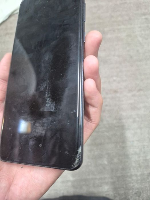 Samsung S20 Ultra  (читайте описание)