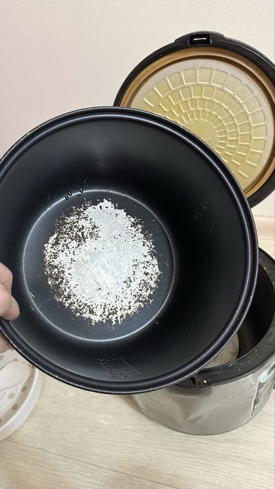 Мультиварка Redmond полностью рабочая