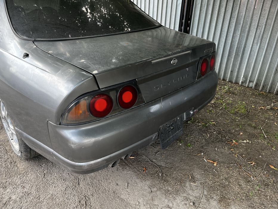 Nissan skyline r33