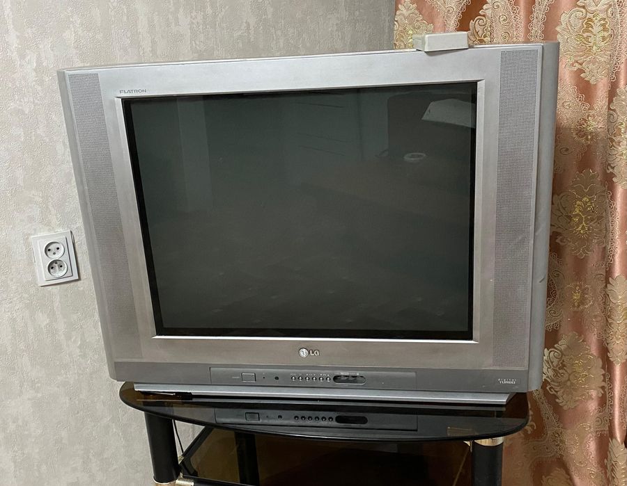 Продается телевизор LG в отличном состоянии