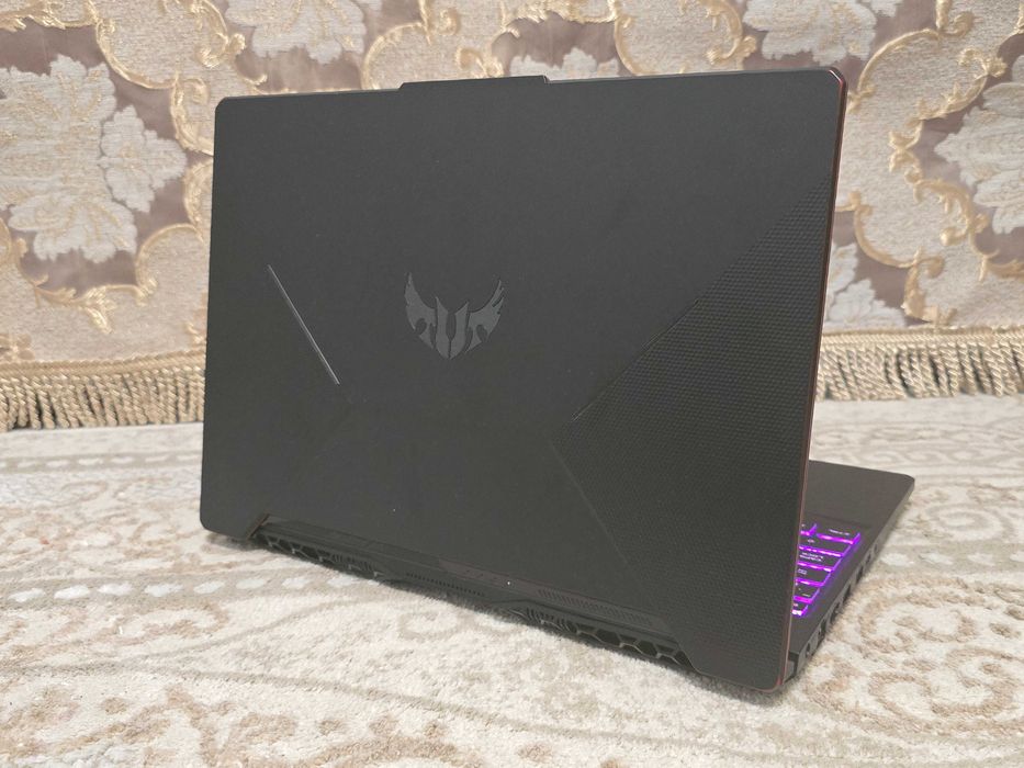 Asus TUF Gaming F15 FX506LH / i5-10300H / GTX 1650 4GB / 144Hz