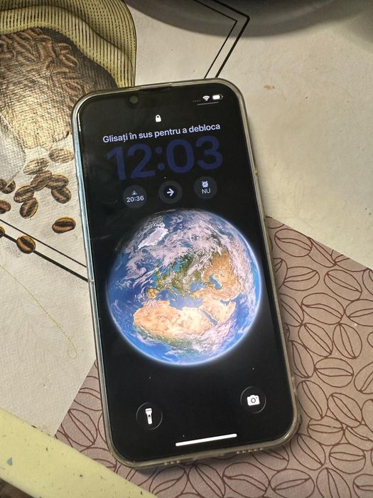 Vand Iphone 14 folosit