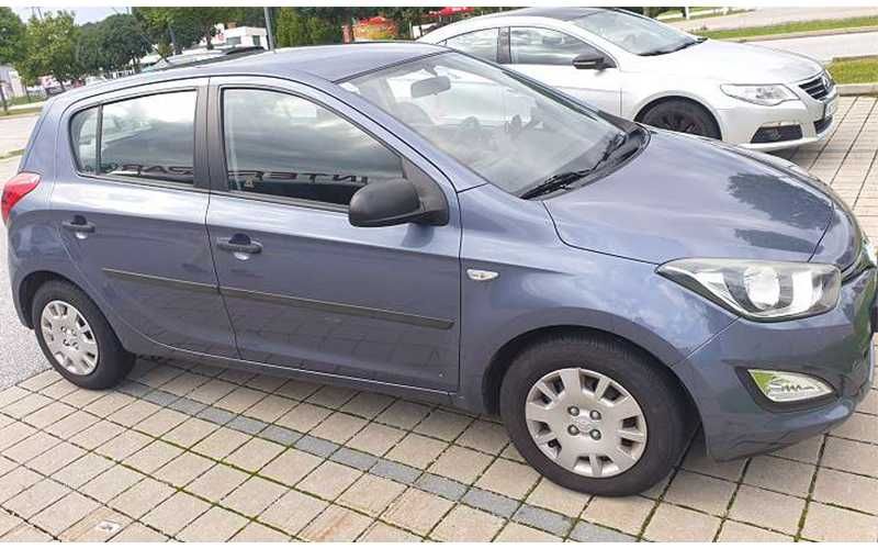 Hyundai i20 Life 2013, benzina 1.25, 82CP