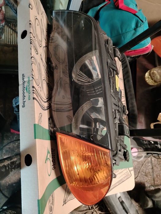 Фарове с мигачи за BMW 3 e46 - ляв и десен фар и мигач