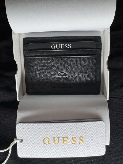 Guess несесер / картхолдер