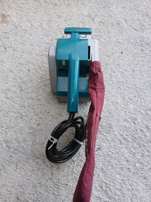 Лентов шлайф Makita 850вата