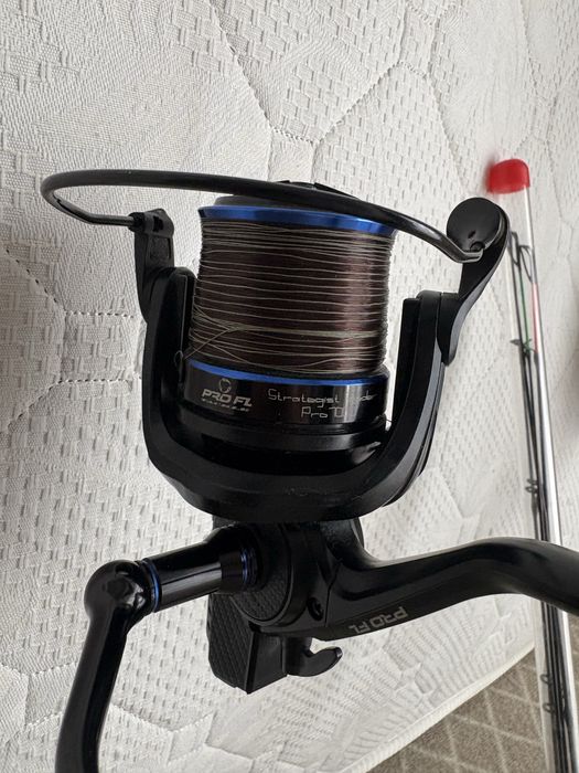 Vand 2 lansete Shimano Aero X1 3.96 120g cu 2 mulinete strategist7000