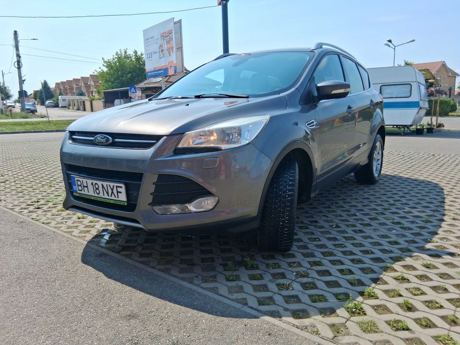 Vand Ford Kuga , an 2015 , motor 2.0 L diesel , inmatriculat