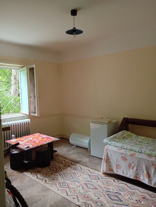 Vănd garsoniera  o camera